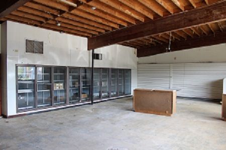 410 E Broadway St, Cuero, TX 77954